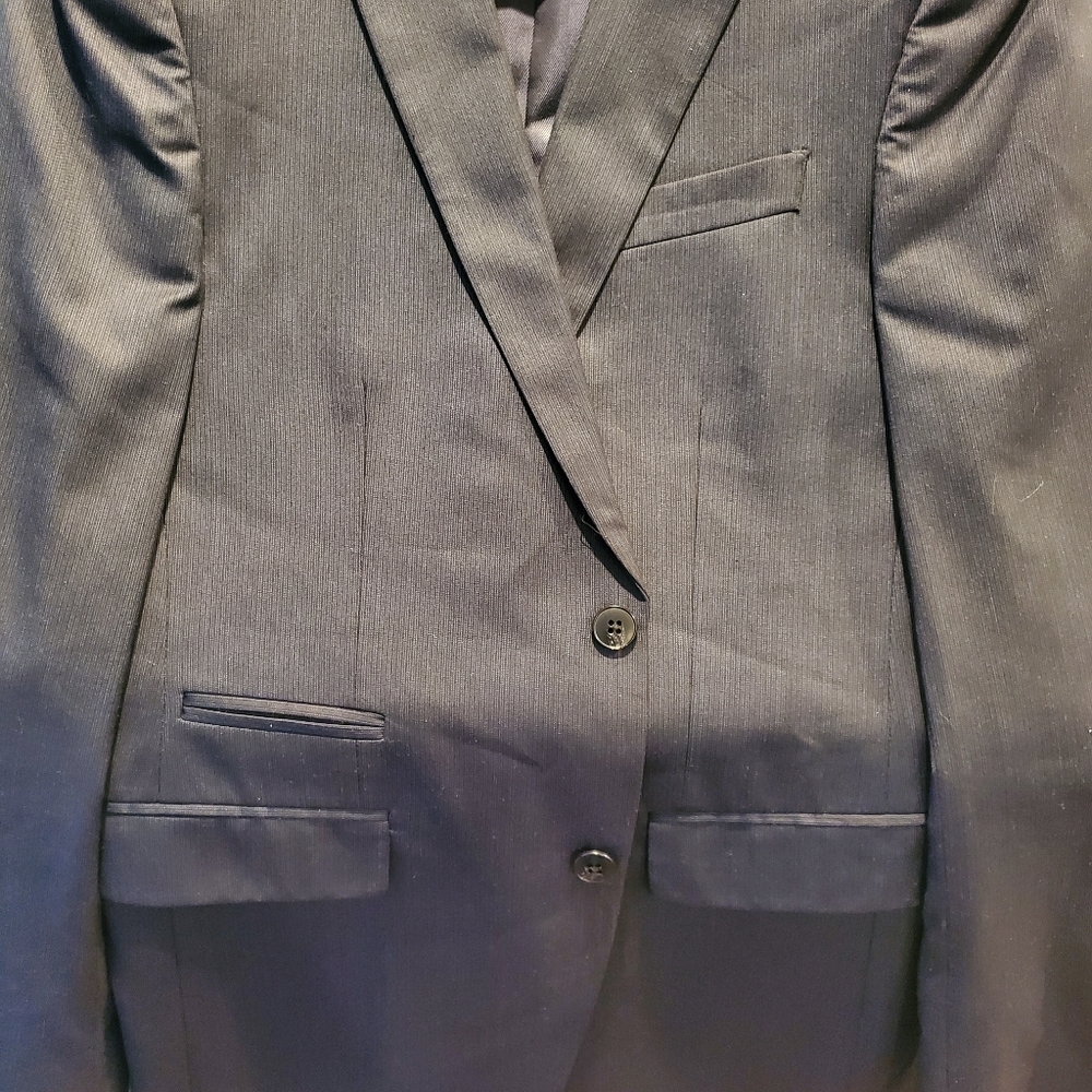 Mens 38R navy slim fit blazer.